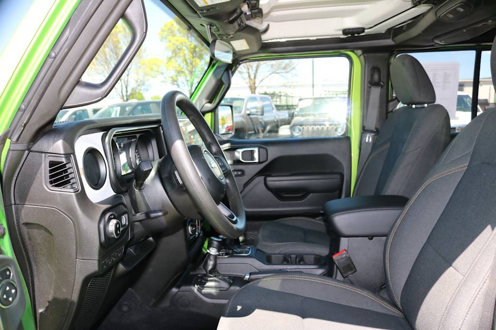 Thumbnail: 2025 Jeep Gladiator - 10