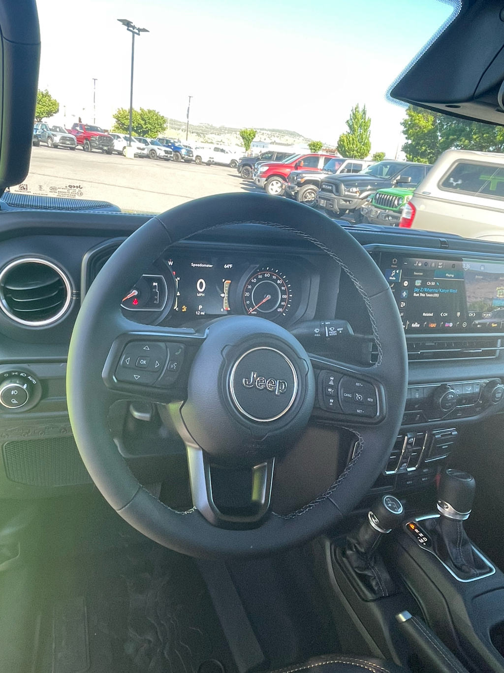 Thumbnail: 2026 Jeep Gladiator - 11