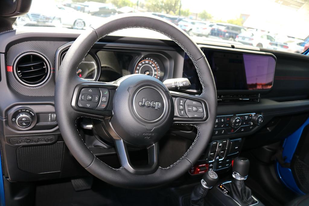 Thumbnail: 2026 Jeep Gladiator - 13