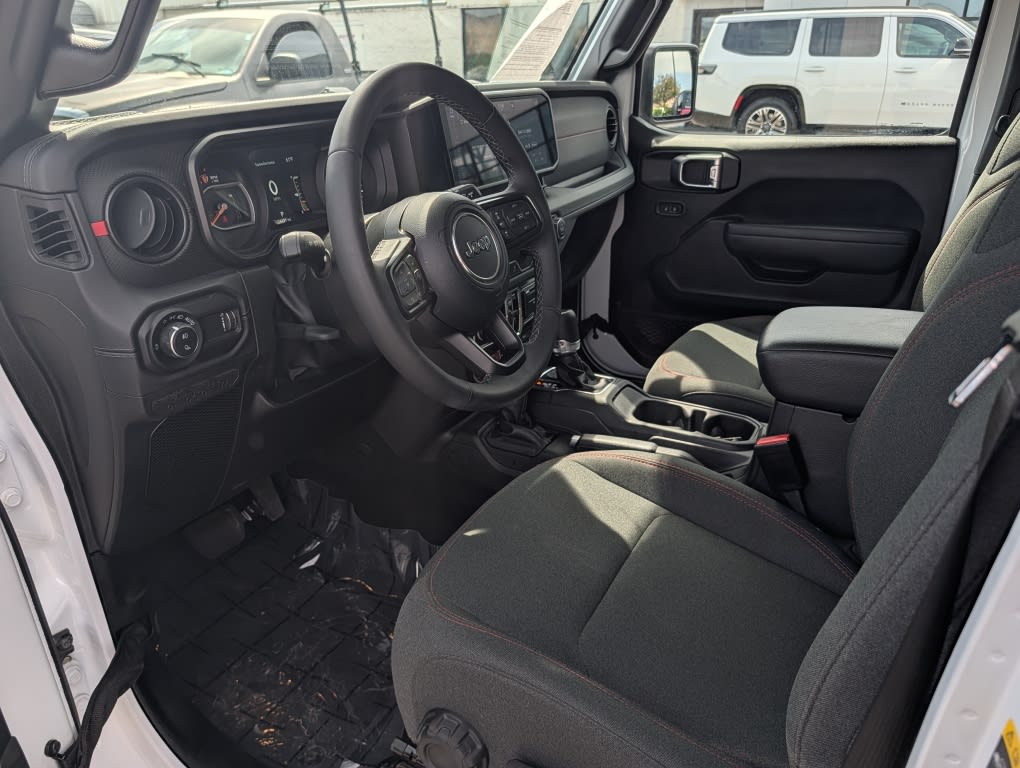 Thumbnail: 2026 Jeep Gladiator - 9