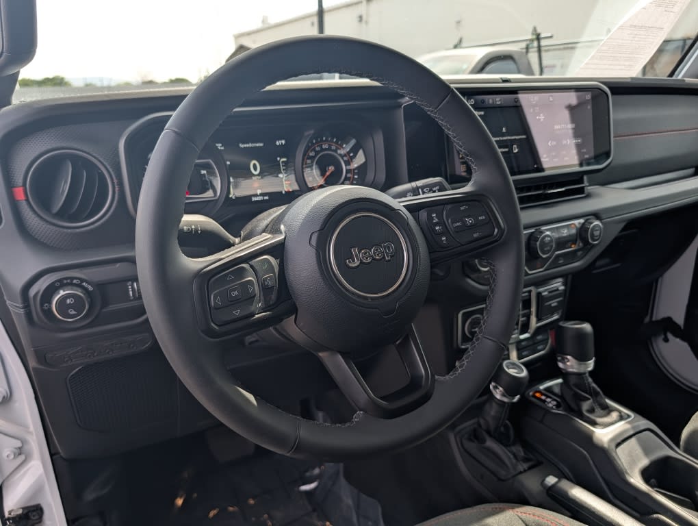 Thumbnail: 2026 Jeep Gladiator - 8