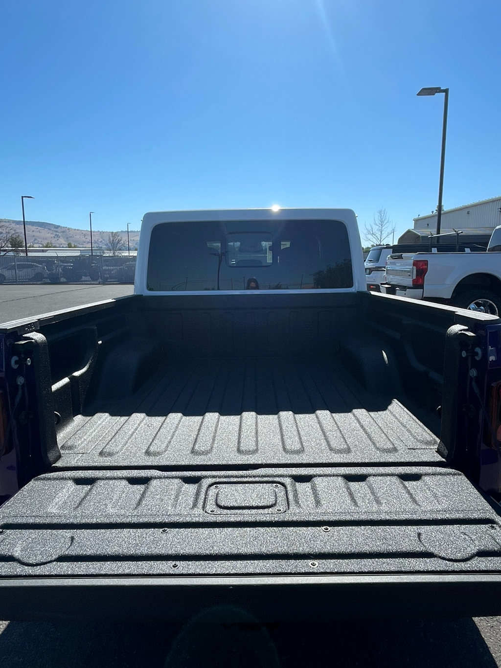 Thumbnail: 2026 Jeep Gladiator - 16