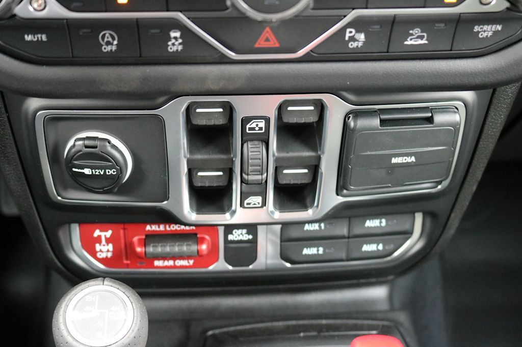 Thumbnail: 2026 Jeep Gladiator - 23