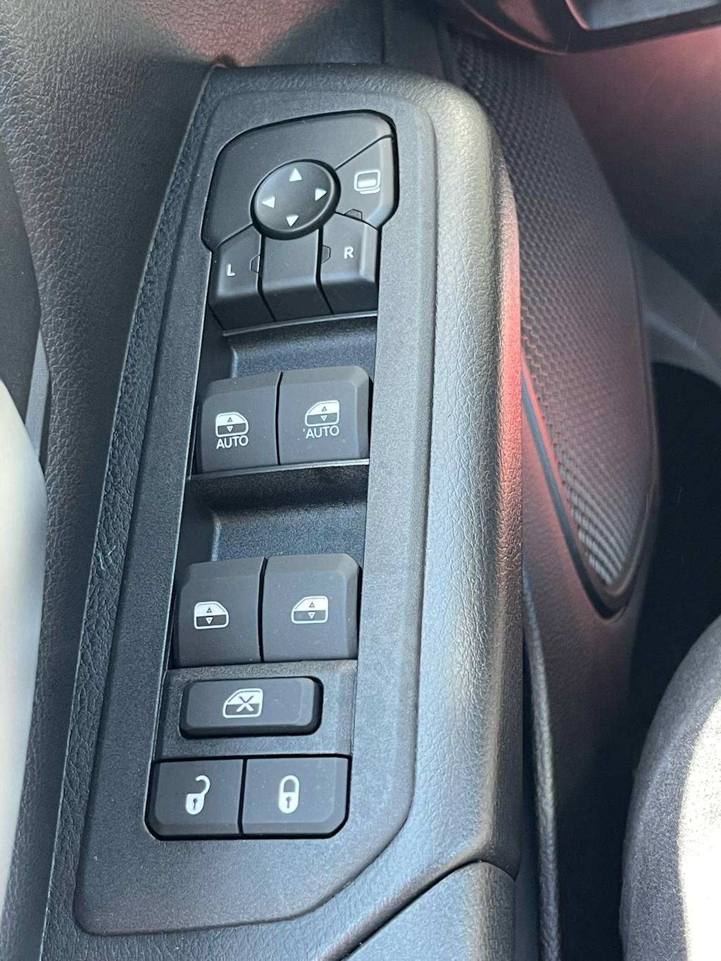 Thumbnail: 2026 RAM 1500 - 25