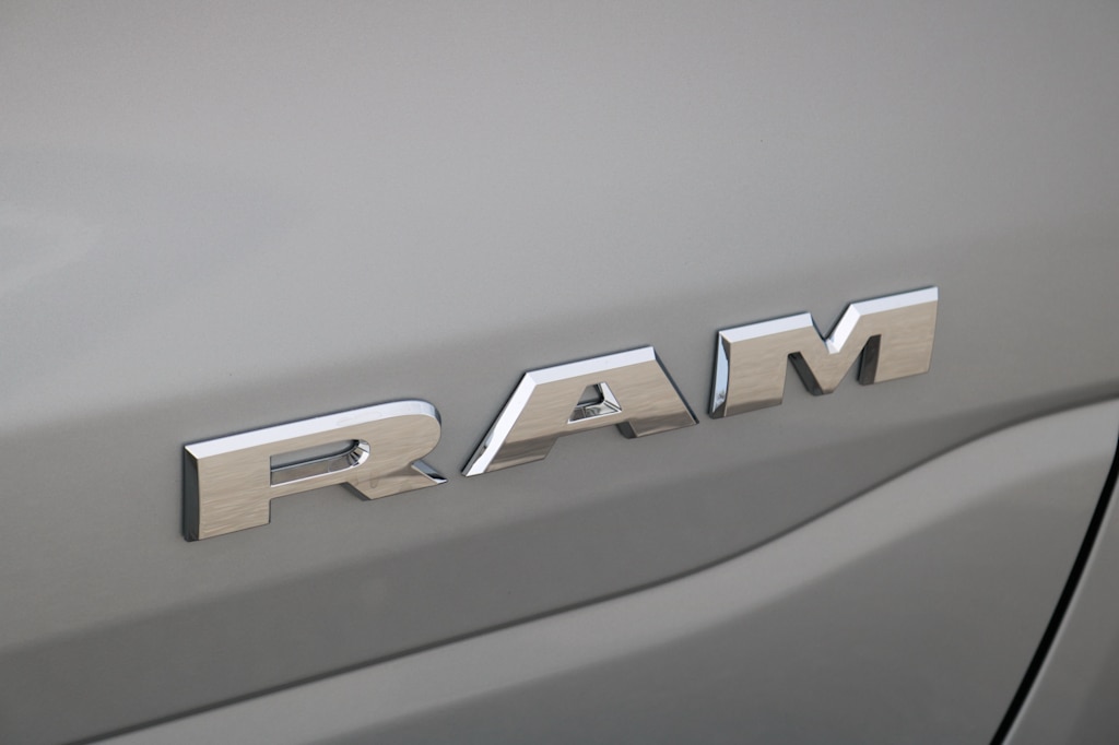 Thumbnail: 2026 RAM 1500 - 5