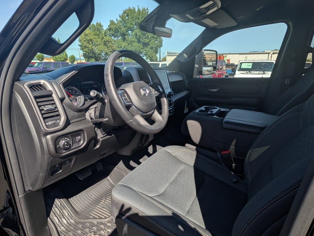 Thumbnail: 2026 RAM 1500 - 2
