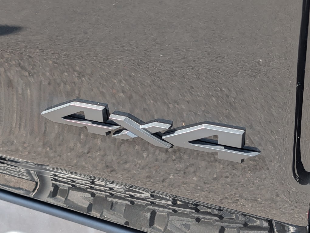Thumbnail: 2026 RAM 1500 - 18