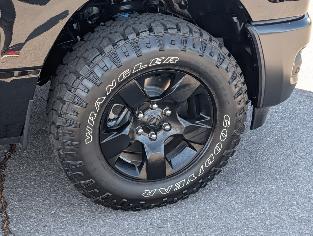 Thumbnail: 2026 RAM 1500 - 7