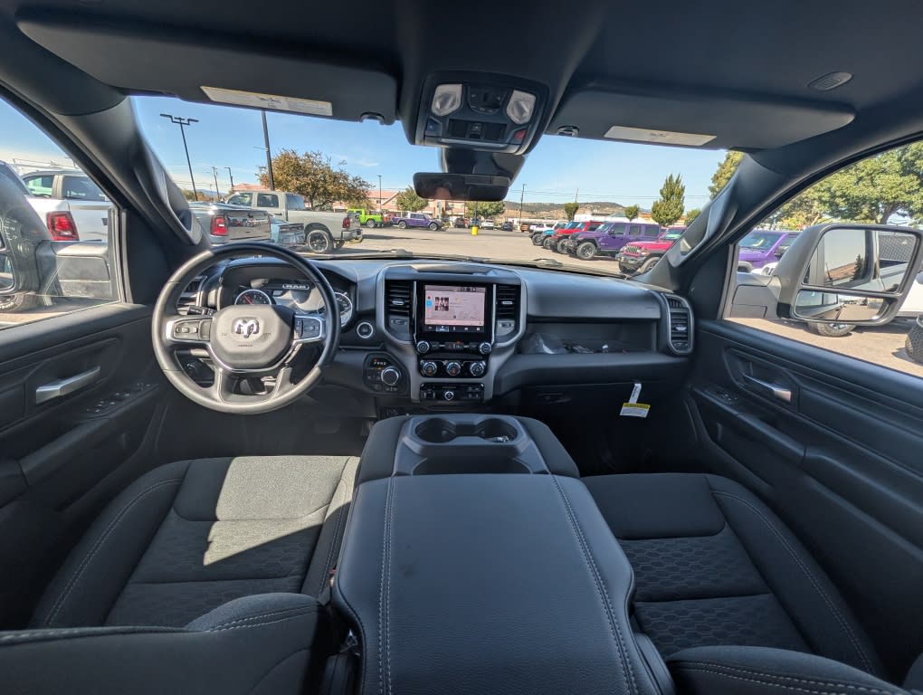 Thumbnail: 2026 RAM 1500 - 8