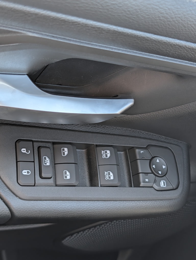 Thumbnail: 2026 RAM 1500 - 26