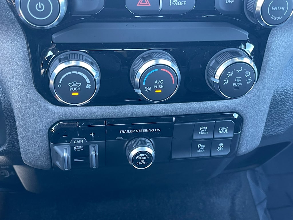 Thumbnail: 2026 RAM 1500 - 21