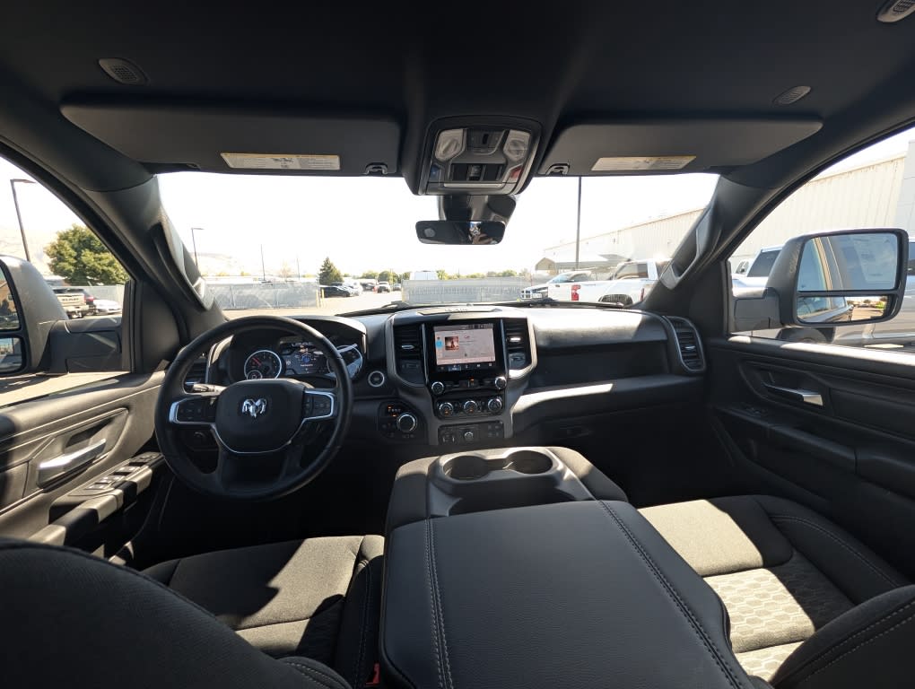 Thumbnail: 2026 RAM 1500 - 8