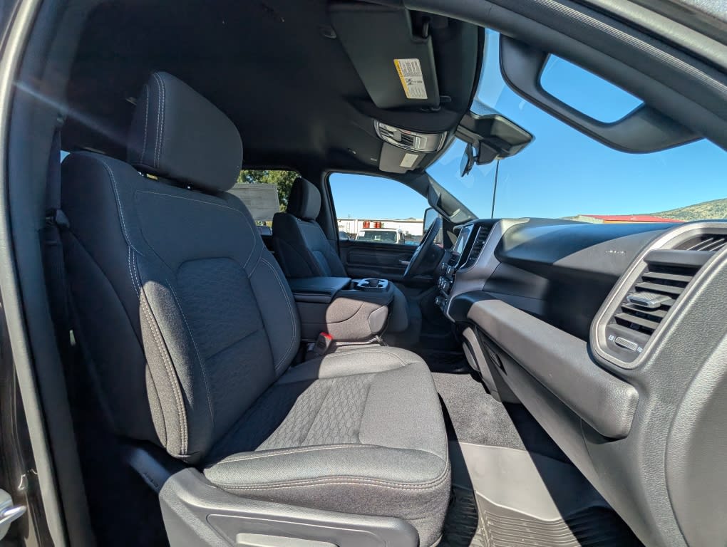 Thumbnail: 2026 RAM 1500 - 10
