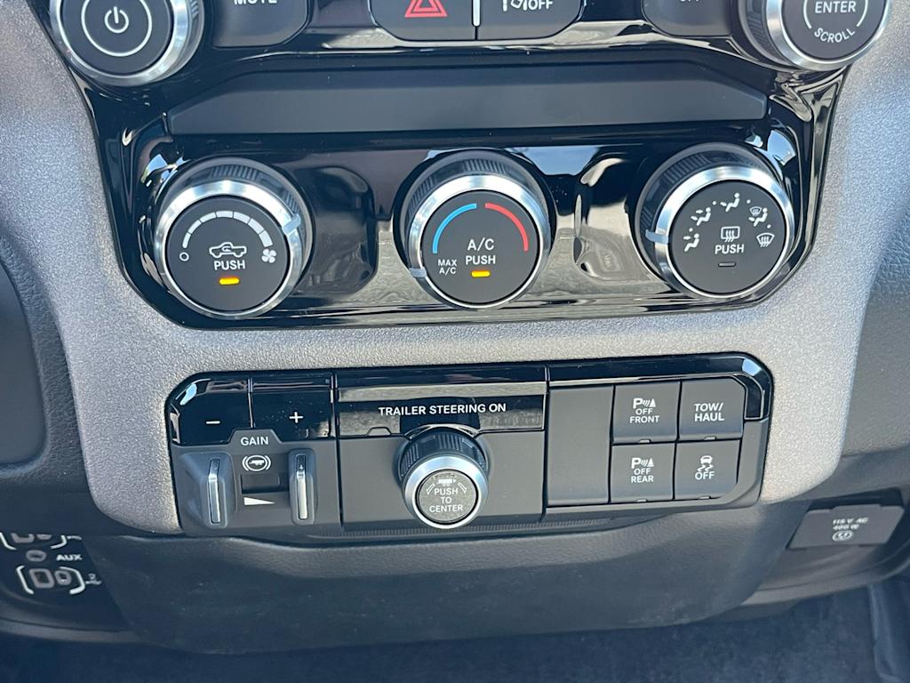 Thumbnail: 2026 RAM 1500 - 22