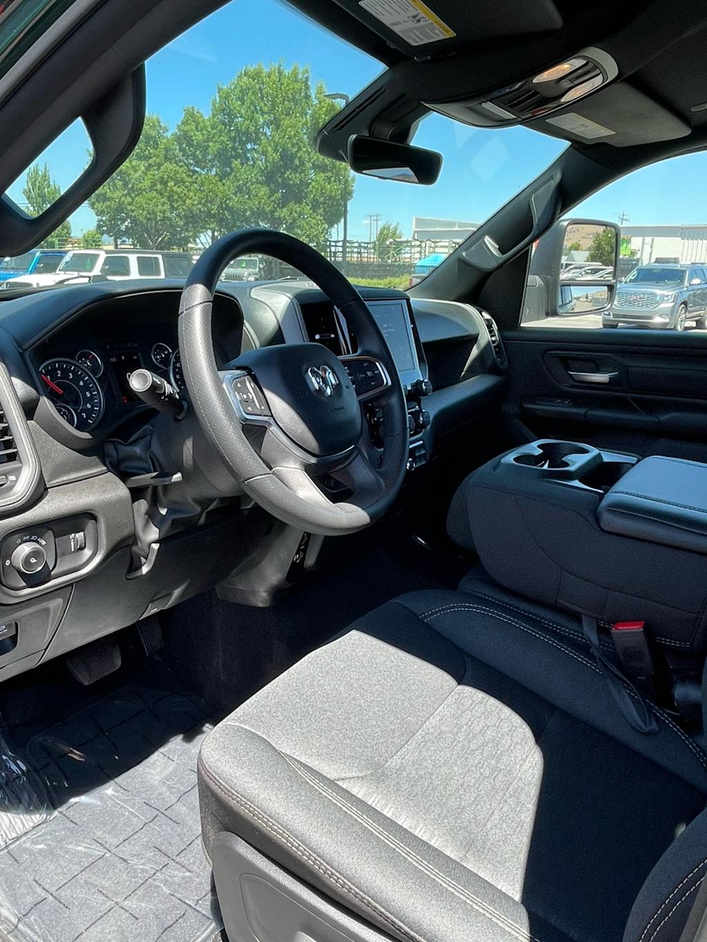 Thumbnail: 2026 RAM 1500 - 2