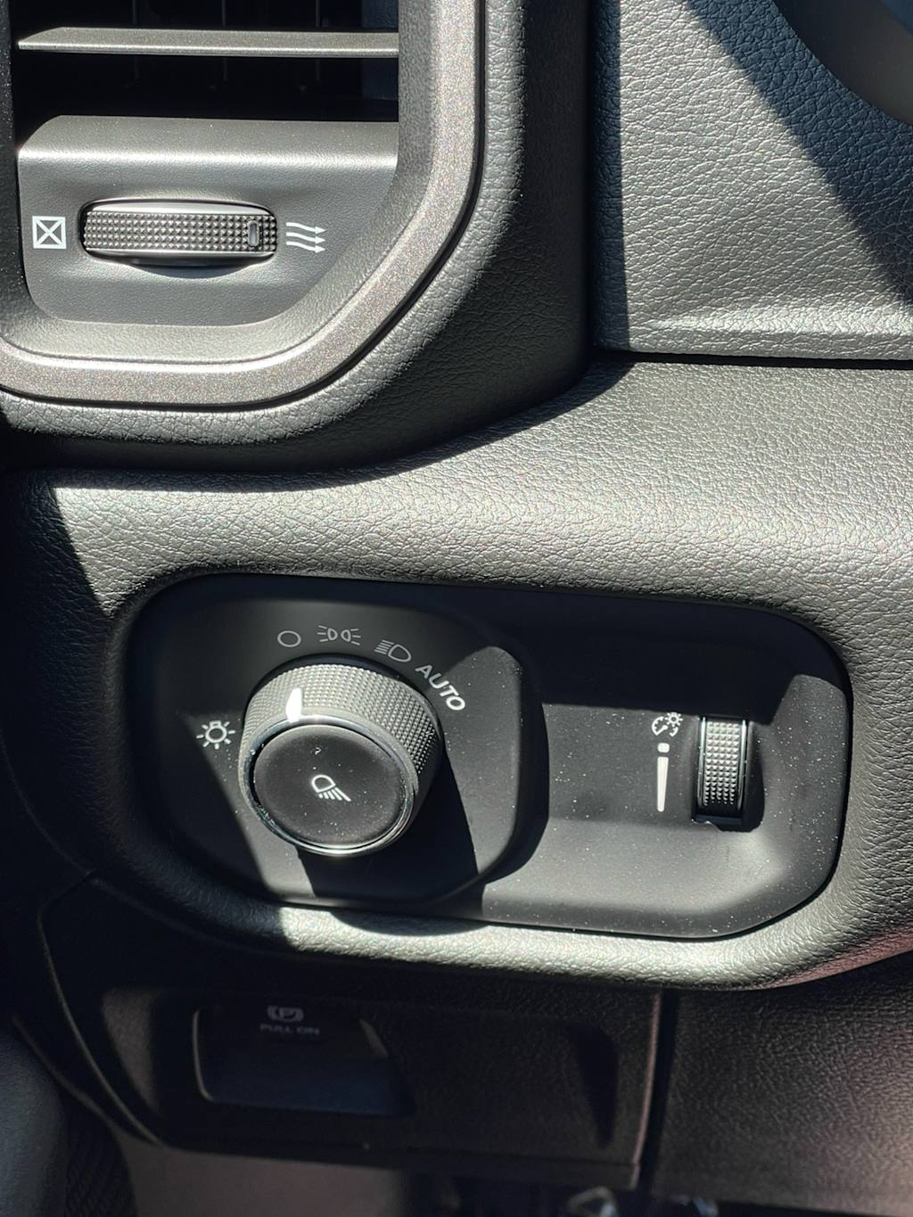 Thumbnail: 2026 RAM 1500 - 25
