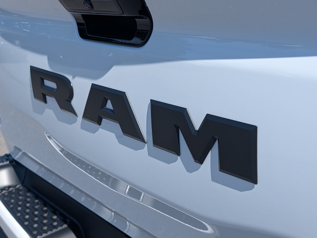 Thumbnail: 2026 RAM 1500 - 5
