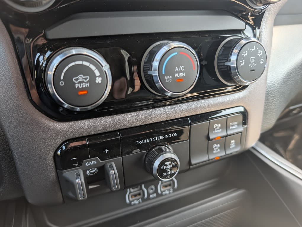 Thumbnail: 2026 RAM 1500 - 23
