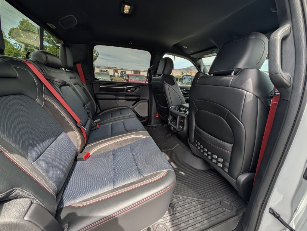 Thumbnail: 2026 RAM 1500 - 9
