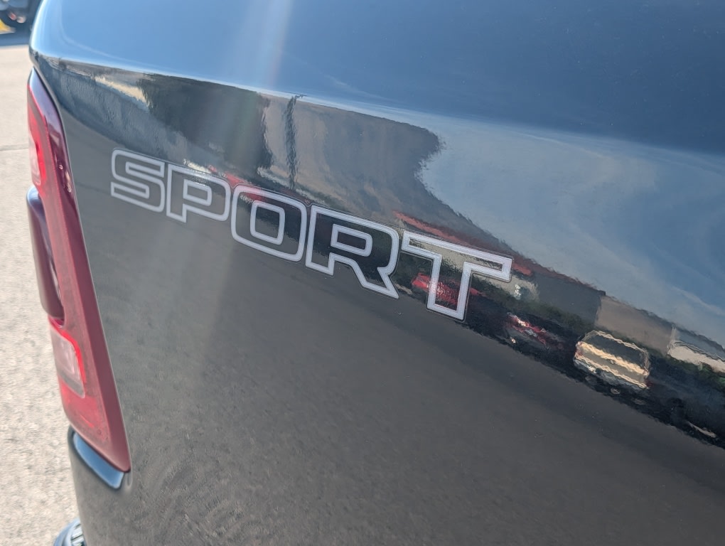 Thumbnail: 2020 RAM 1500 - 15