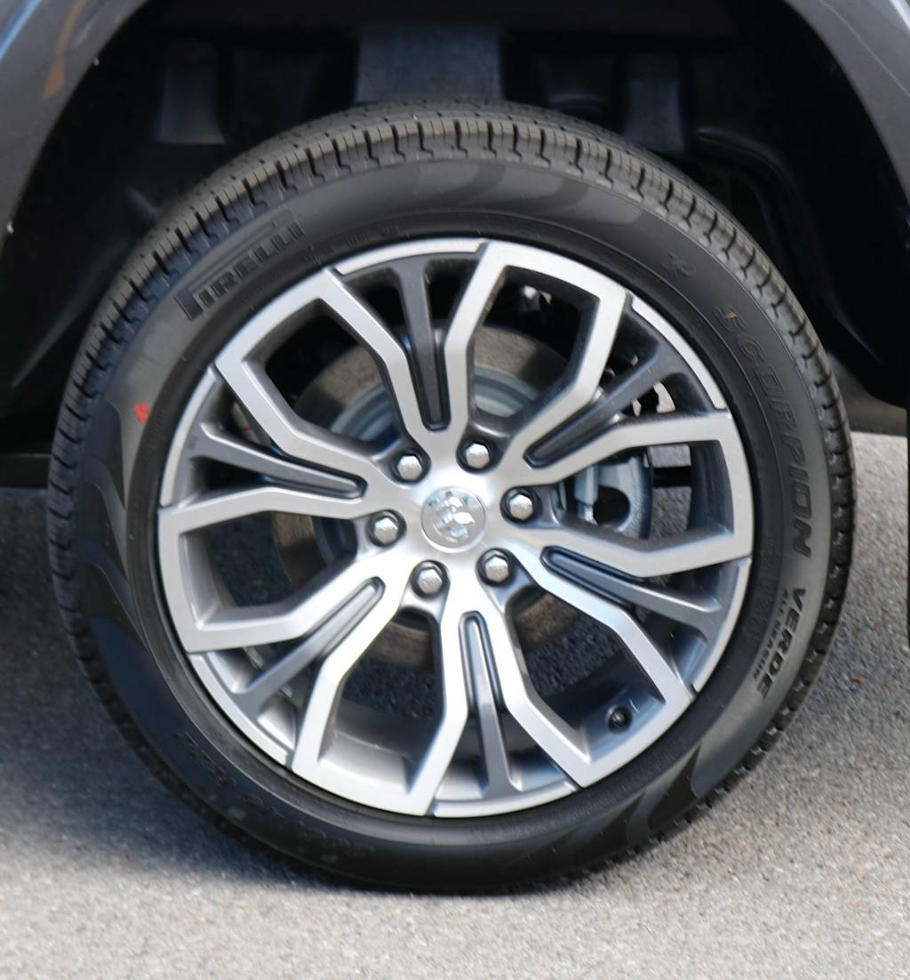 Thumbnail: 2026 RAM 1500 - 6