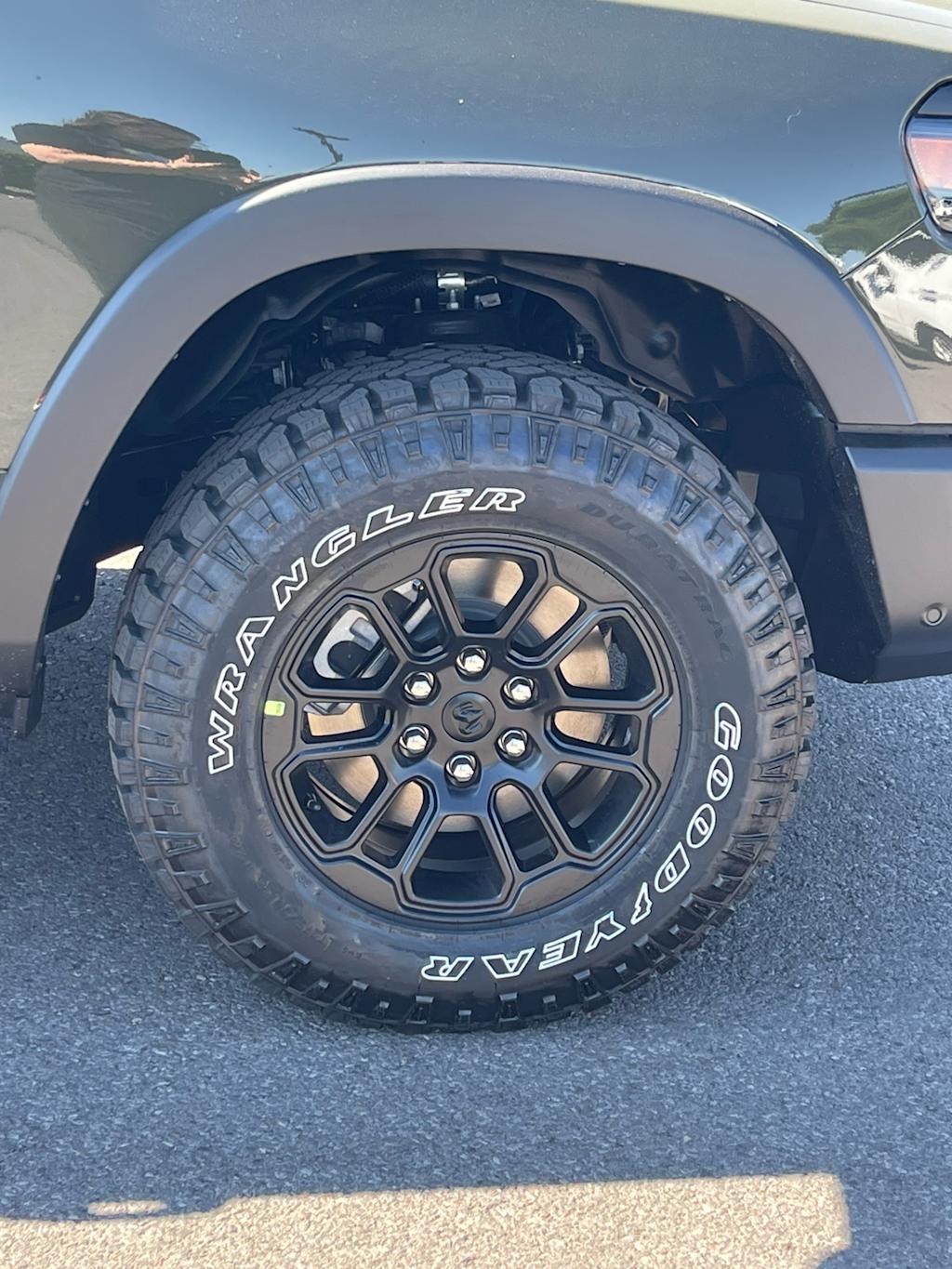 Thumbnail: 2026 RAM 1500 - 7