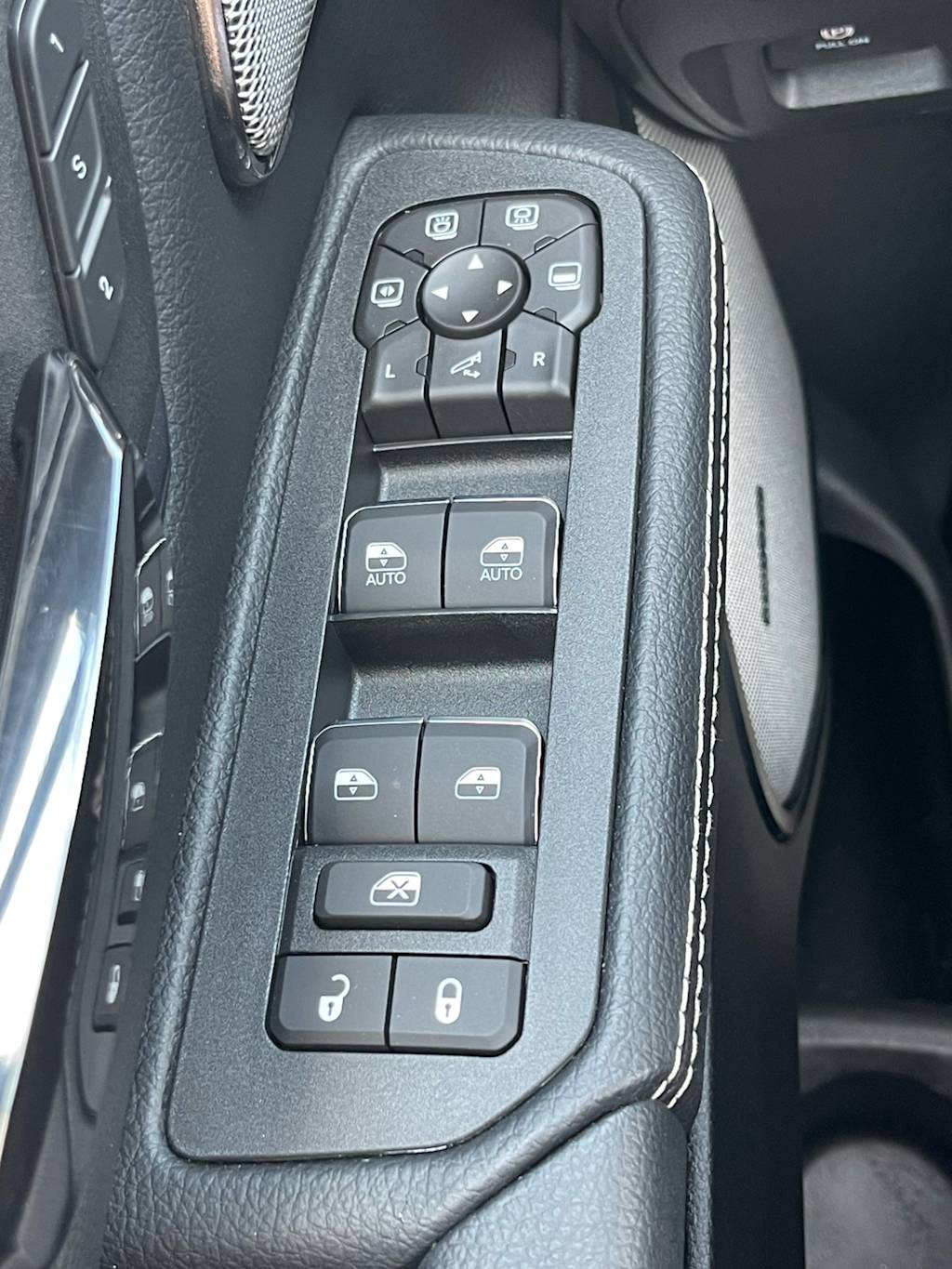 Thumbnail: 2026 RAM 1500 - 21