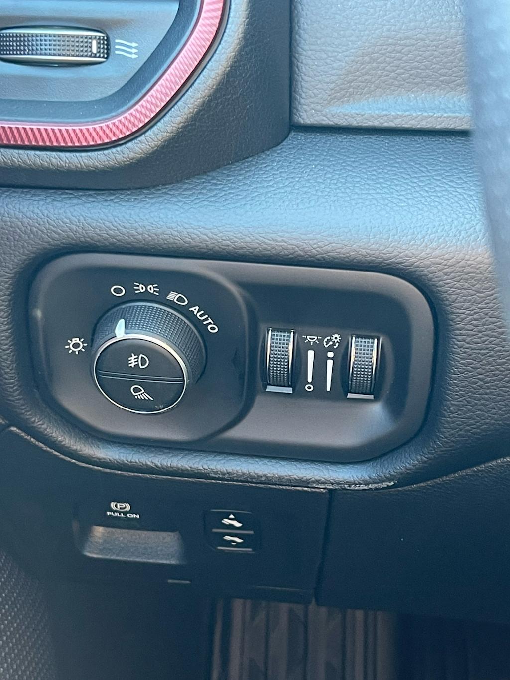 Thumbnail: 2026 RAM 1500 - 28