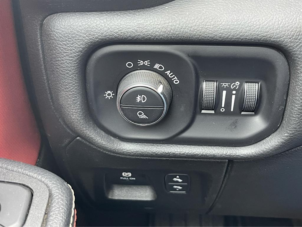 Thumbnail: 2025 RAM 1500 - 23