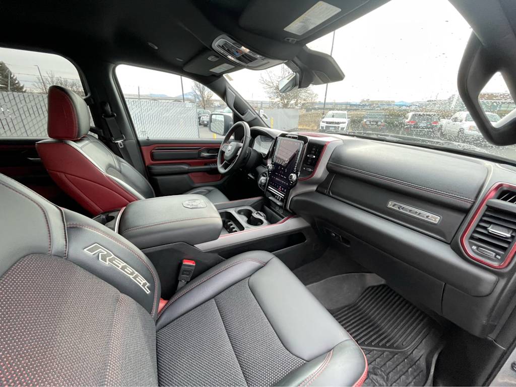 Thumbnail: 2025 RAM 1500 - 10