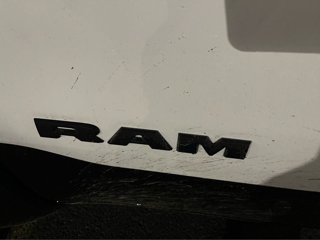 Thumbnail: 2025 RAM 1500 - 9