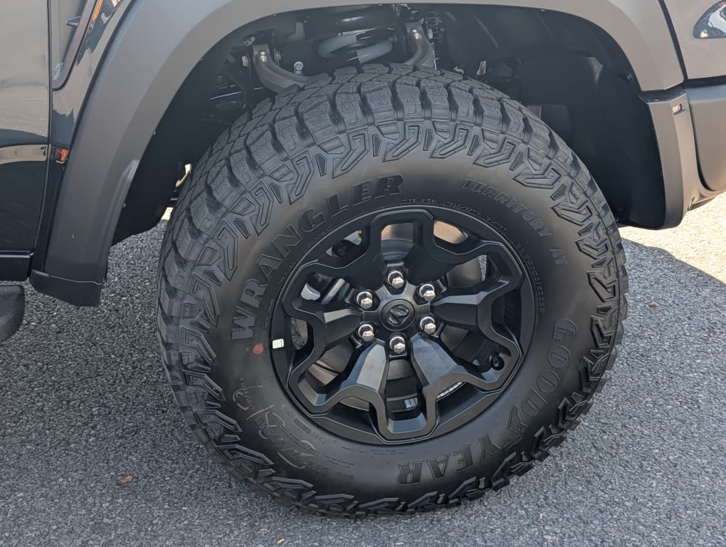 Thumbnail: 2026 RAM 1500 - 7