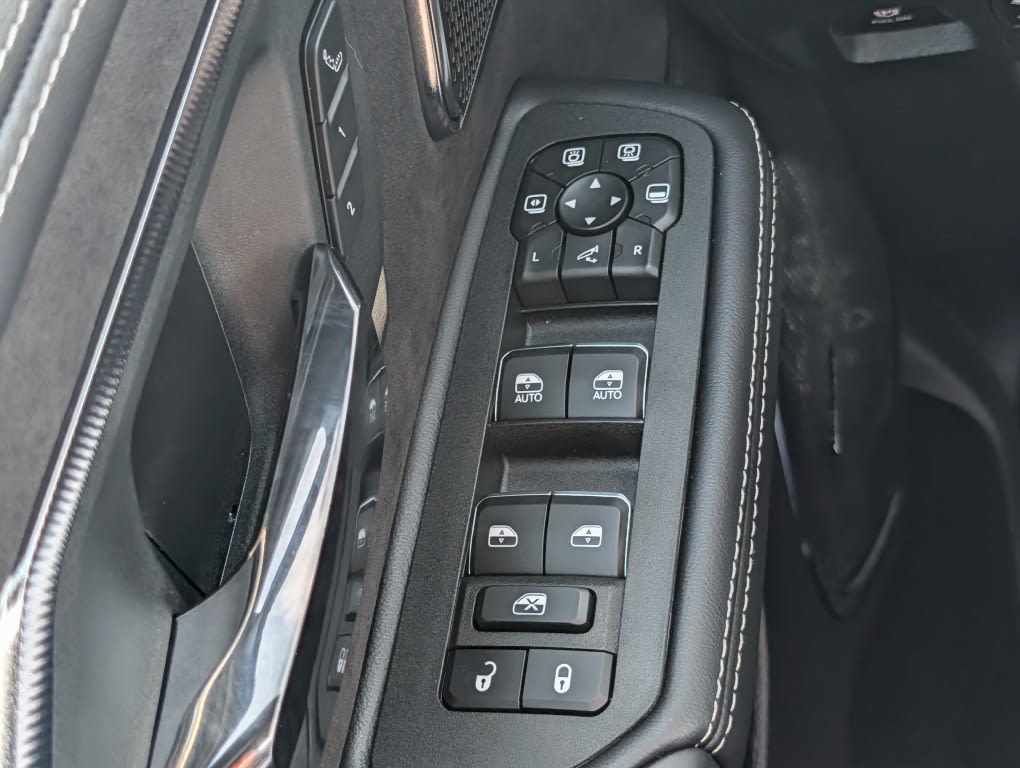 Thumbnail: 2026 RAM 1500 - 25
