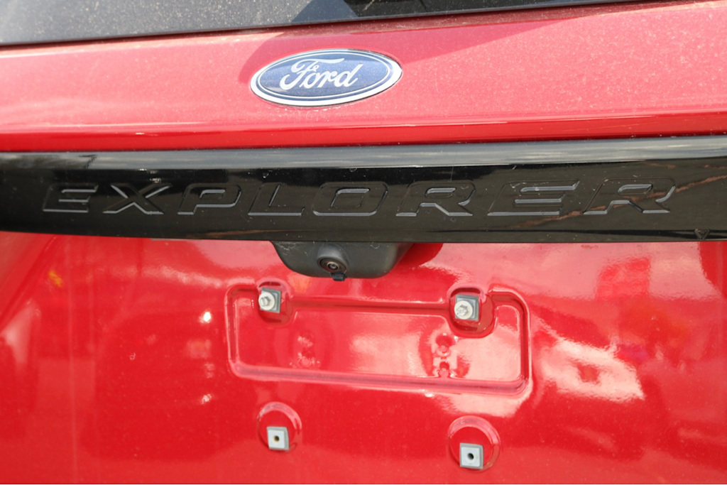 Thumbnail: 2020 Ford Explorer - 11