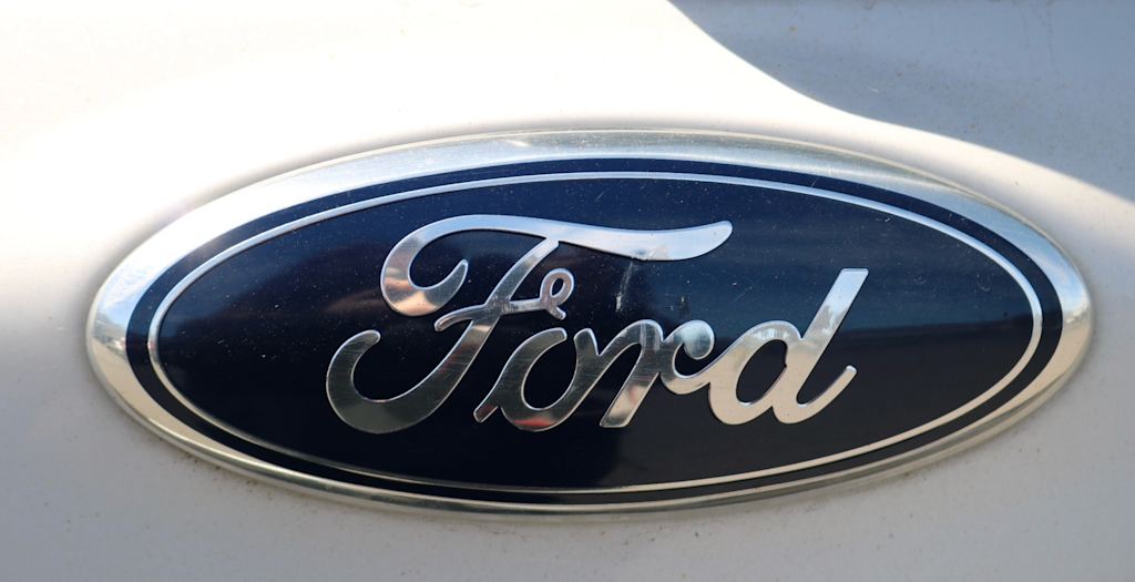 Thumbnail: 2015 Ford Explorer - 18