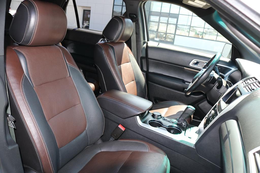 Thumbnail: 2015 Ford Explorer - 9