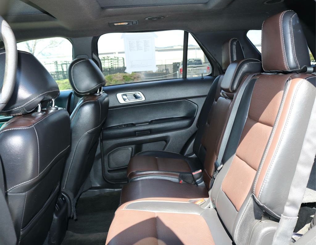 Thumbnail: 2015 Ford Explorer - 27