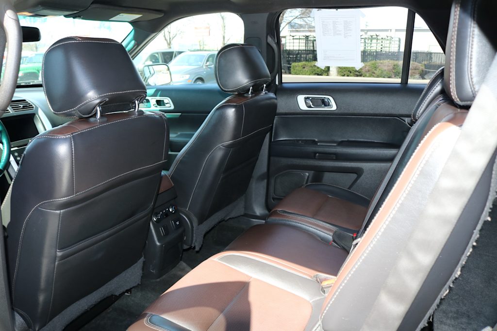 Thumbnail: 2015 Ford Explorer - 26