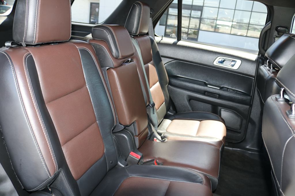 Thumbnail: 2015 Ford Explorer - 25