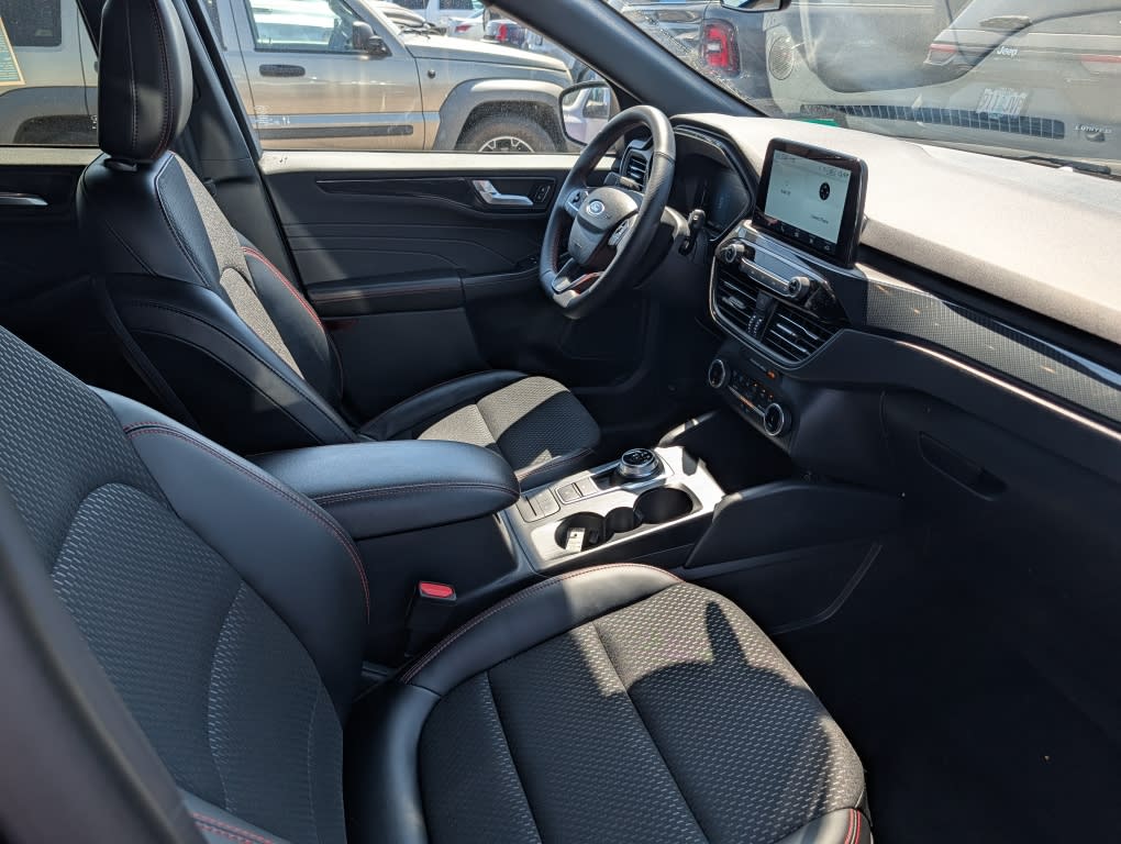 Thumbnail: 2025 Ford Escape - 10