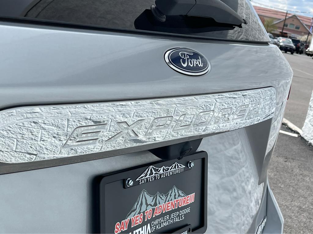 2022 Ford Explorer Limited 6