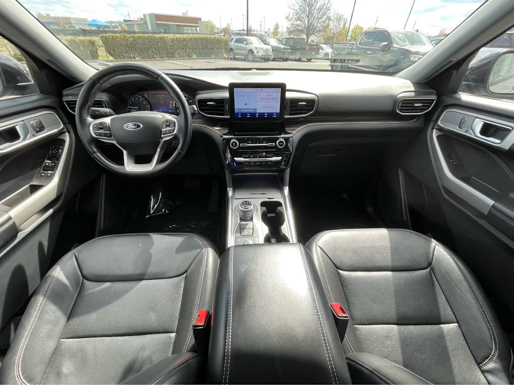 2022 Ford Explorer Limited 8