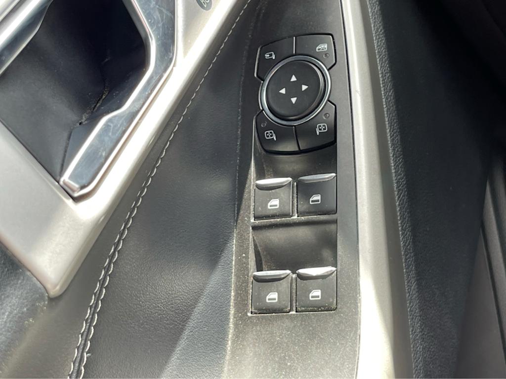 2022 Ford Explorer Limited 24