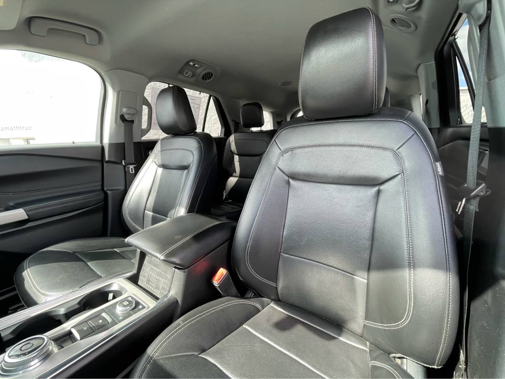 2022 Ford Explorer Limited 9