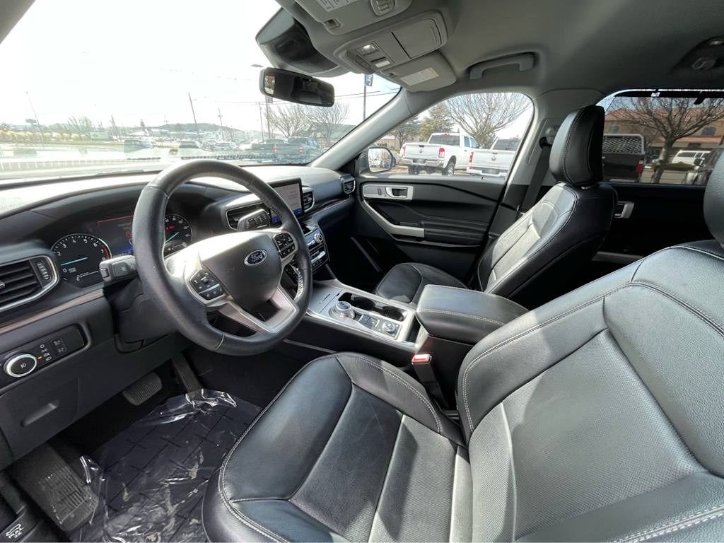 Thumbnail: 2023 Ford Explorer - 9