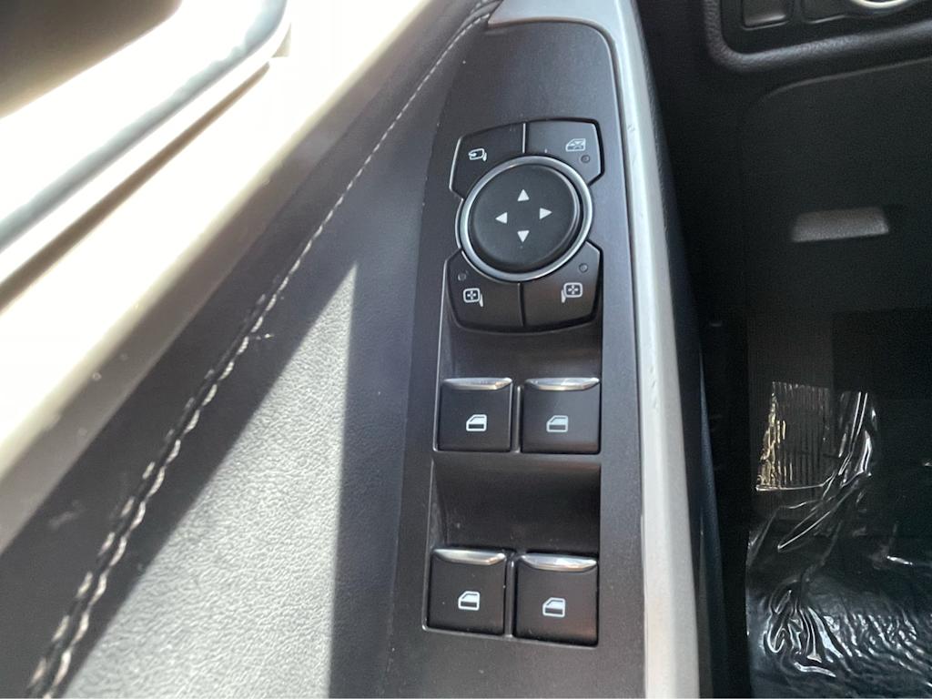 Thumbnail: 2023 Ford Explorer - 23