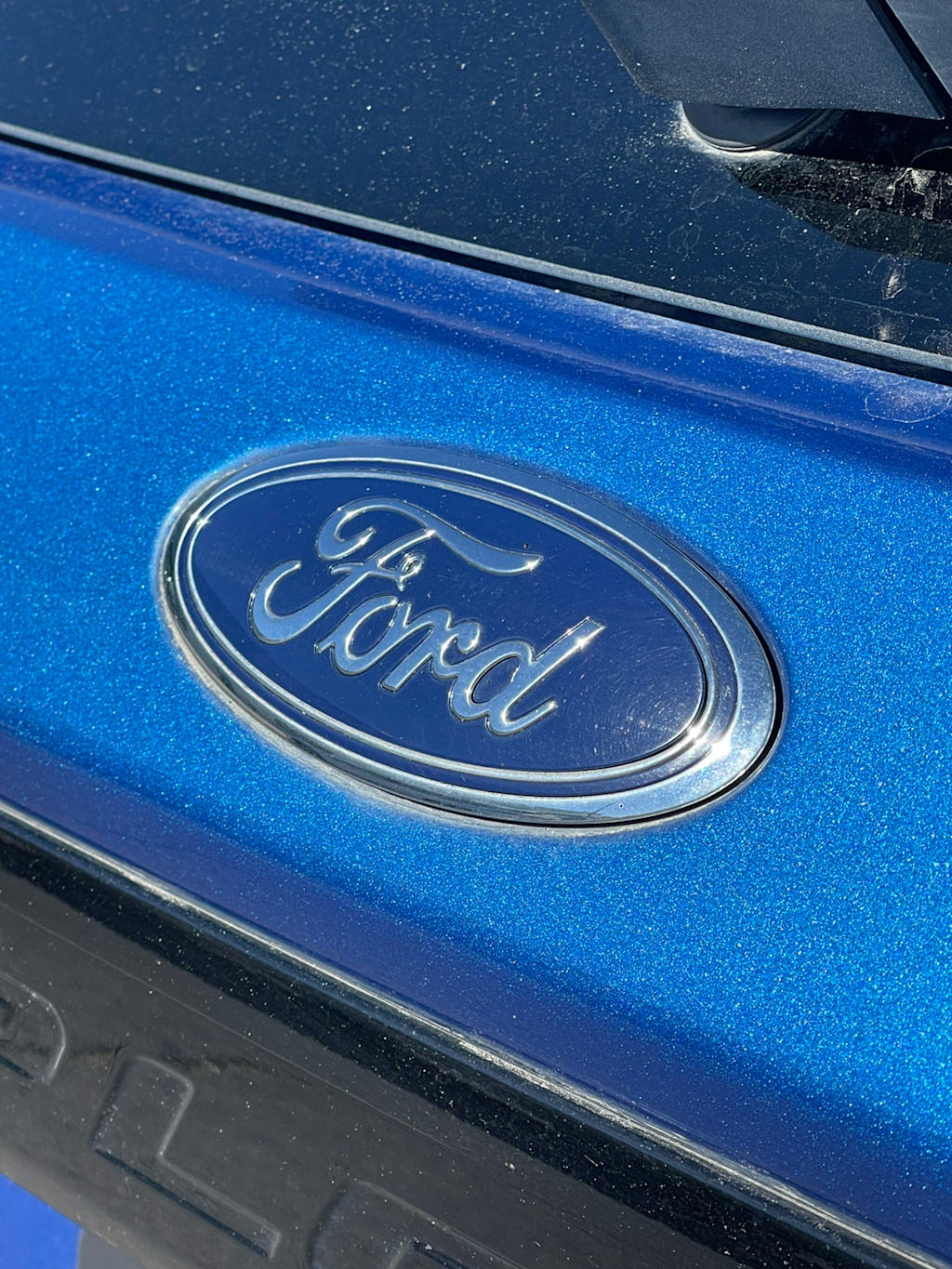 Thumbnail: 2022 Ford Explorer - 6