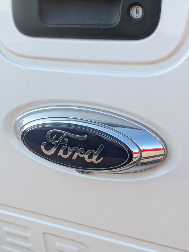 Thumbnail: 2015 Ford F-250 - 16