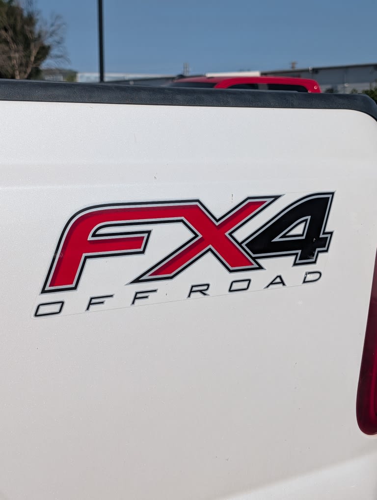 Thumbnail: 2015 Ford F-250 - 17