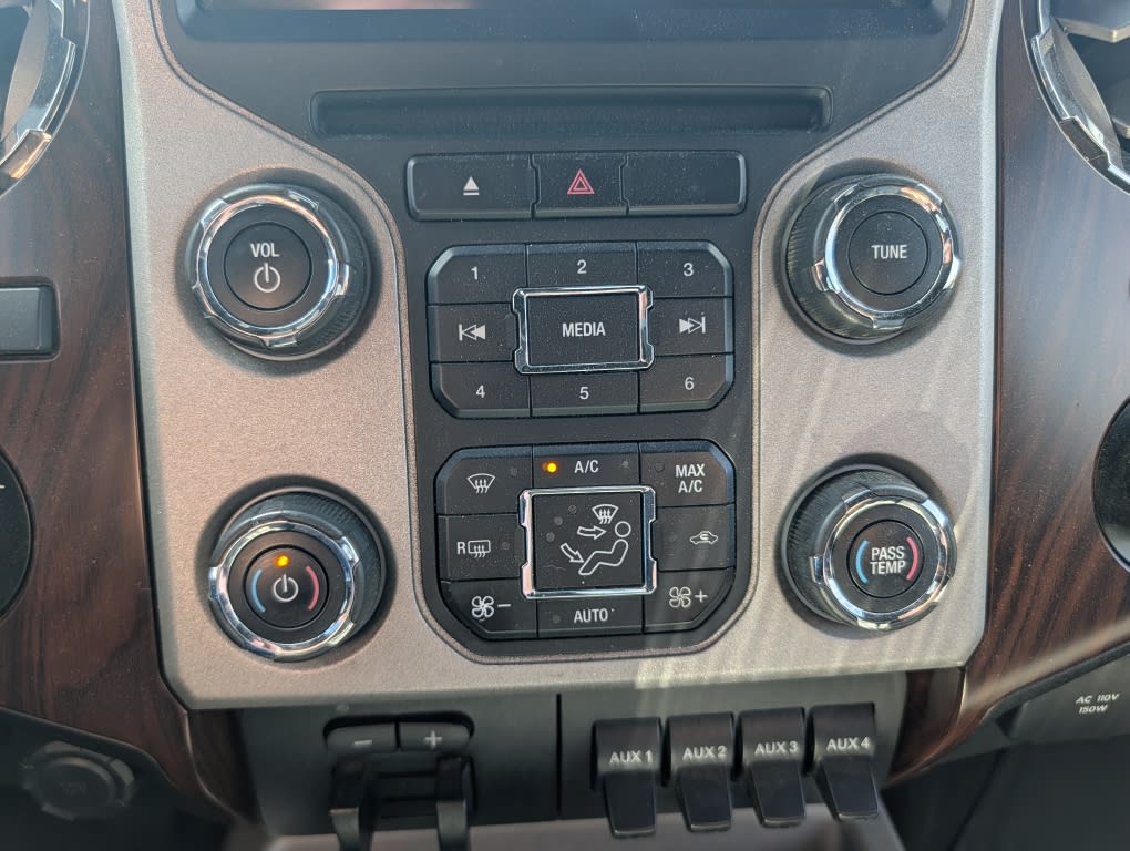 Thumbnail: 2015 Ford F-250 - 20